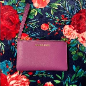 Michael Kors Wristlet Wallet